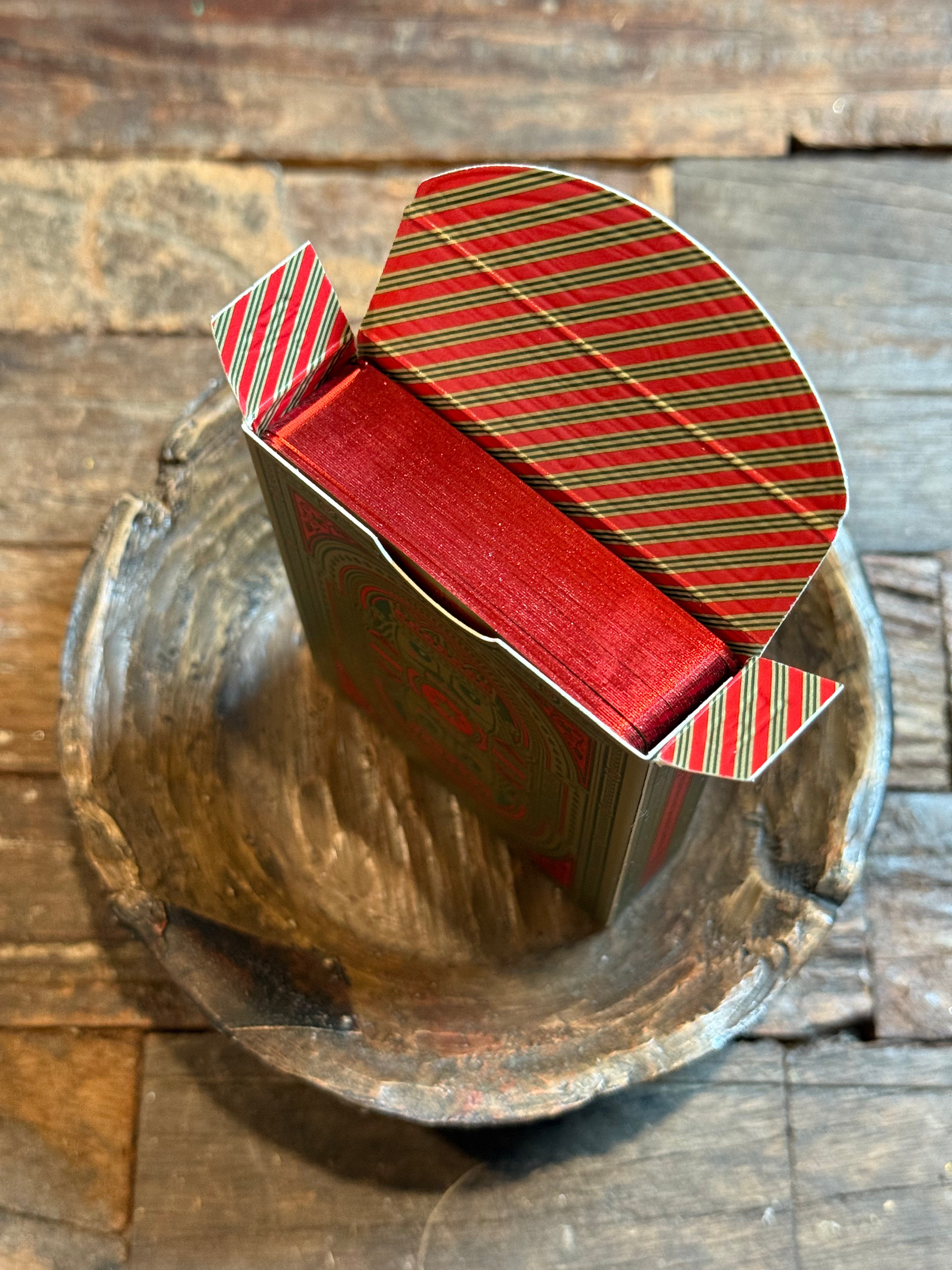 Nutcracker | Red Gilded Edition